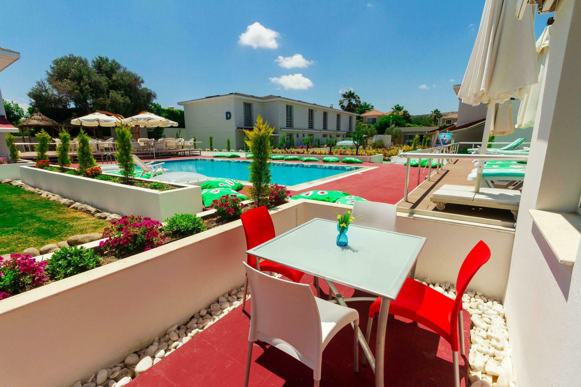 Vela Garden Resort เซสเม ภายนอก รูปภาพ